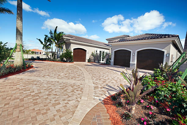 Best Driveway Pavers Near Me  in Maplewood, MO
