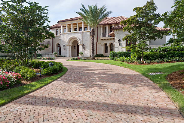 Reasons to Select Us for Your Driveway Paving Requirements in Maplewood, MO